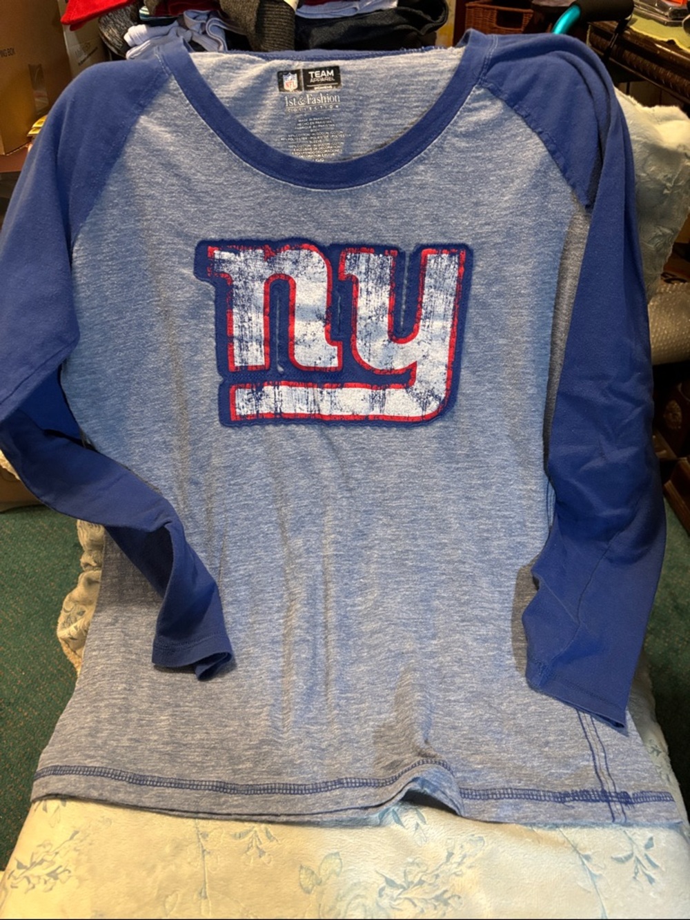 Women’s NY Giants Raglan Sleeve Tee